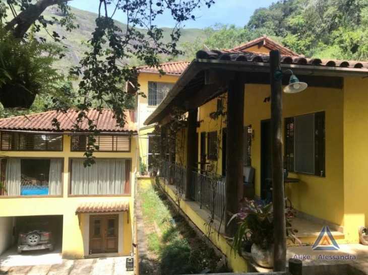 Casa à venda em Itaipava, Petrópolis - RJ - Foto 1