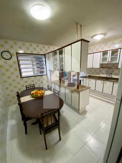 Casa para Alugar  à venda em Carangola, Petrópolis - RJ - Foto 14