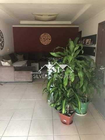 Apartamento à venda em Nogueira, Petrópolis - RJ