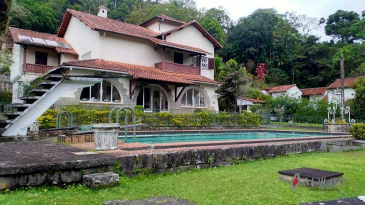 Casa para Alugar  à venda em Castelânea, Petrópolis - RJ - Foto 1