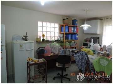 Casa à venda em Itamarati, Petrópolis - RJ