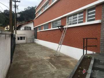 Galpão à venda em Itamarati, Petrópolis - RJ