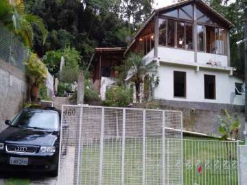 Casa à venda em Retiro, Petrópolis - RJ