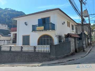 Casa à venda em Caxambú, Petrópolis - RJ