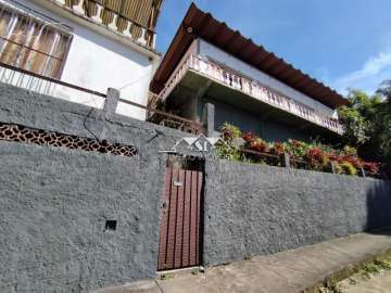 Casa à venda em Siméria, Petrópolis - RJ