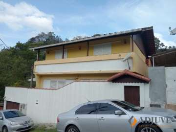 Casa à venda em Floresta, Petrópolis - RJ