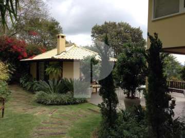 Casa à venda em Araras, Petrópolis - RJ