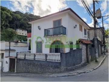 Casa à venda em Caxambu, Petrópolis - RJ