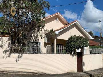 Casa à venda em Braunes, Nova Friburgo - RJ