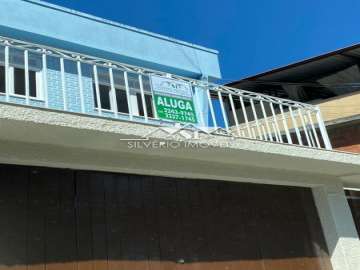 Casa para alugar em Carangola, Petrópolis - RJ