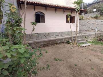 Casa à venda em Vila Amélia, Nova Friburgo - RJ