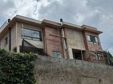 Casa à venda em Golfe, Teresópolis - RJ