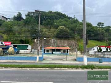 Loja para alugar em Itaipava, Petrópolis - RJ