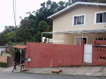 Casa à venda em Artistas, Teresópolis - RJ