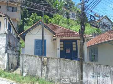 Casa para alugar em Caxambú, Petrópolis - RJ