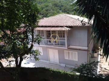 Casa à venda em Nogueira, Petrópolis - RJ