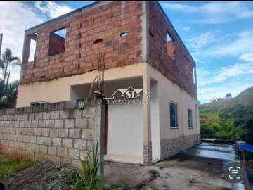 Casa à venda em Glória, São José do Vale do Rio Preto - RJ