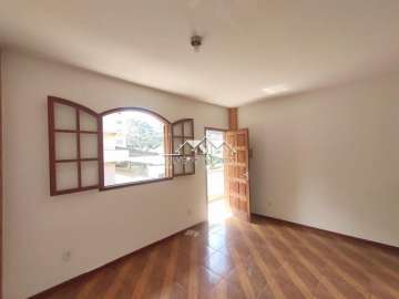 Apartamento para alugar em Mosela, Petrópolis - RJ