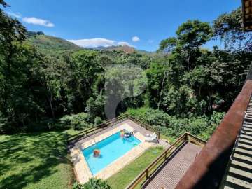Casa à venda em Itaipava, Petrópolis - RJ