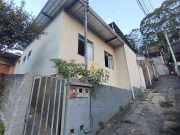 Casa à venda em Catarcione, Nova Friburgo - RJ