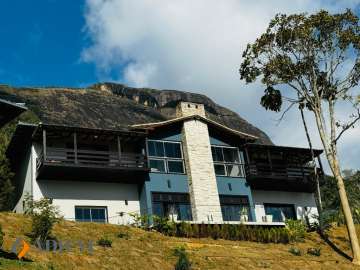 Casa à venda em Samambaia, Petrópolis - RJ