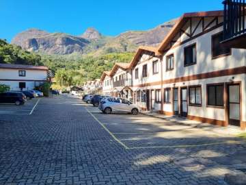 Apartamento à venda em Samambaia, Petrópolis - RJ