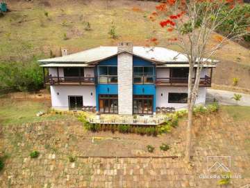 Casa à venda em Samambaia, Petrópolis - RJ