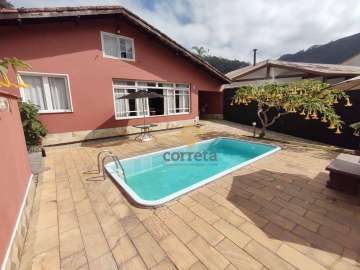 Casa à venda em Vale dos Pinheiros, Nova Friburgo - RJ