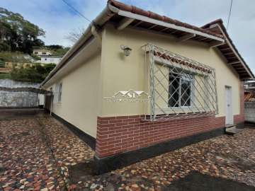 Casa à venda em Bingen, Petrópolis - RJ