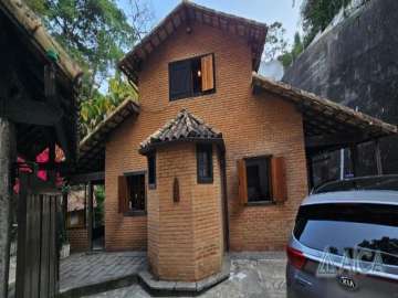 Casa à venda em Bonsucesso, Petrópolis - RJ