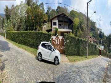 Casa à venda em Samambaia, Petrópolis - RJ