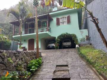 Casa à venda em Bingen, Petrópolis - RJ