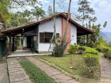 Casa à venda em Parque Imperial, Nova Friburgo - RJ