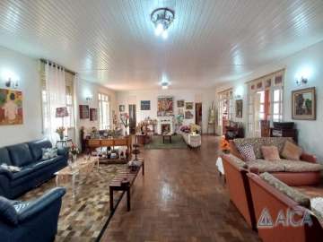 Apartamento à venda em Centro, Petrópolis - RJ