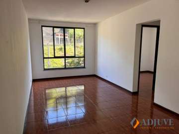 Apartamento à venda em Valparaíso, Petrópolis - RJ