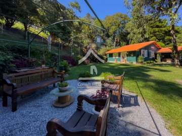 Casa à venda em Nogueira, Petrópolis - RJ