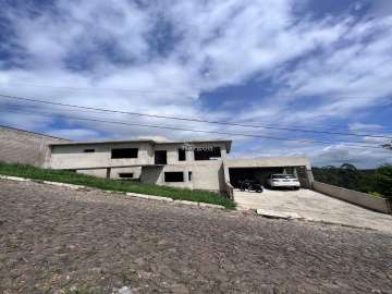 Casa à venda em São Pedro, Juiz de Fora - MG