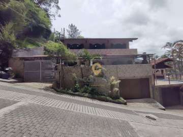 Casa à venda em Braunes, Nova Friburgo - RJ