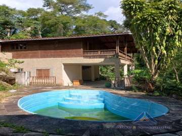 Casa à venda em Araras, Petrópolis - RJ