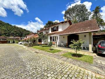 Casa à venda em Várzea, Teresópolis - RJ