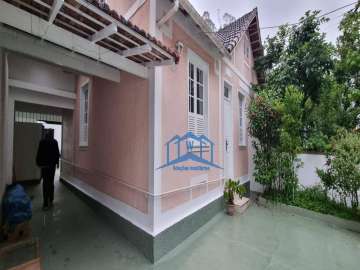 Casa à venda em Vila Militar, Petrópolis - RJ