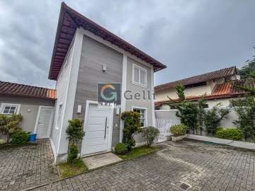 Casa à venda em Bingen, Petrópolis - RJ