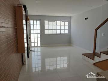 Casa à venda em Valparaíso, Petrópolis - RJ