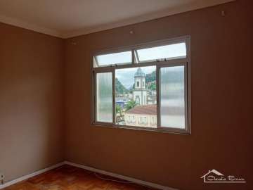 Apartamento à venda em Centro, Petrópolis - RJ