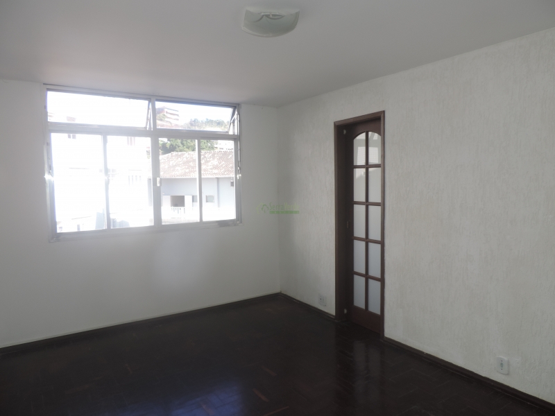 Apartamento para Alugar em Coronel Veiga, Petrópolis - RJ - Foto 1